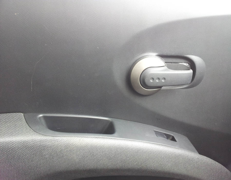 Nissan Micra E window-switch-passenger-side-front
